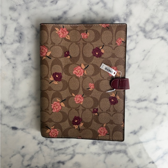 Floral Patterned Notebook with Snap Closure - Picture 6 of 7